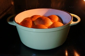 鍋をパン型として使う方法